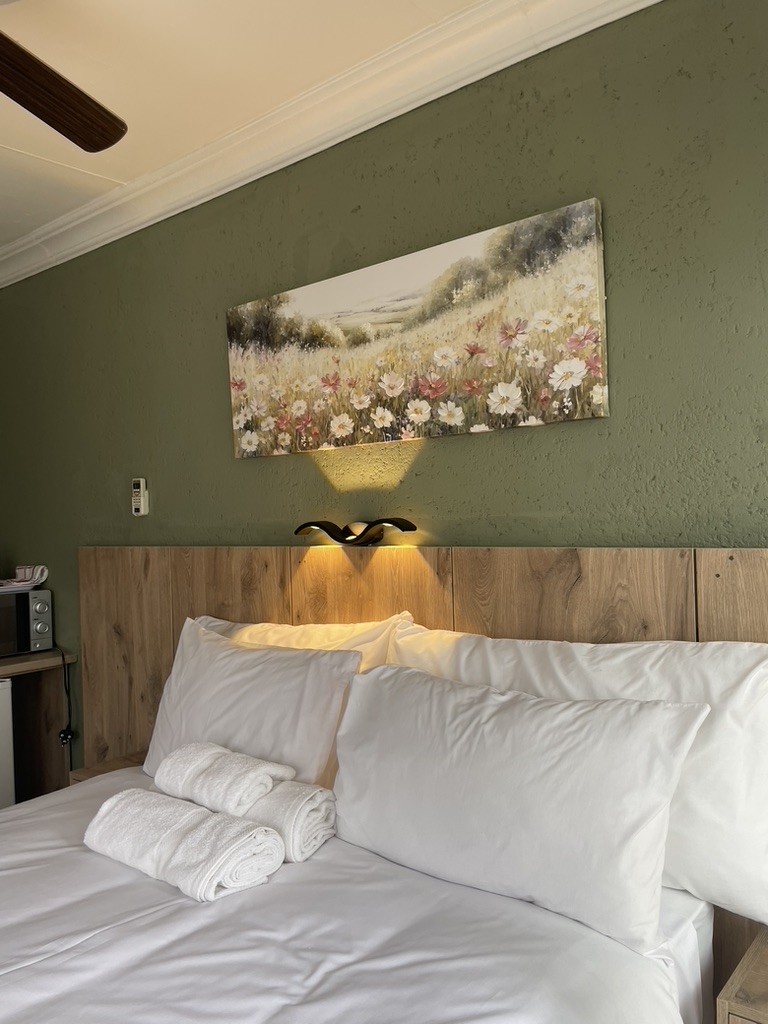 Urban Rest Single Room with a double bed
